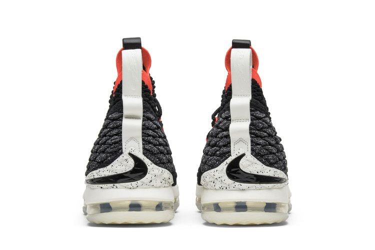 Кроссовки Nike LeBron 15 'Bright Crimson'