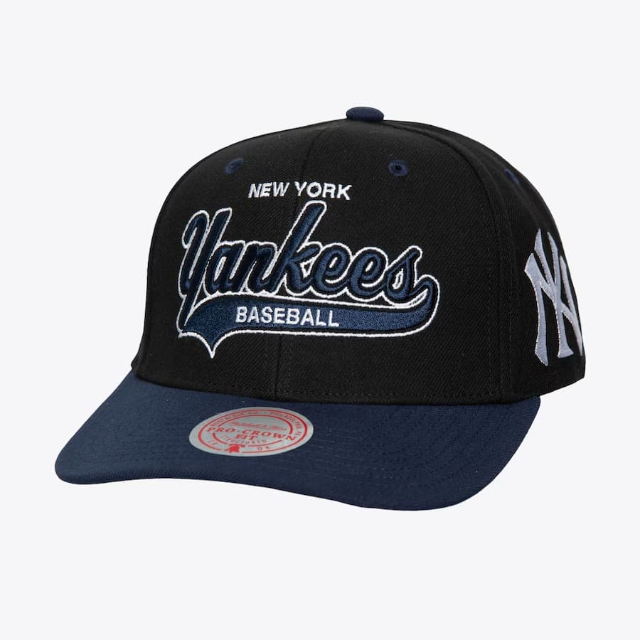 Бейсболка Mitchell & Ness Black New York Yankees Tailsweep 2.0 Pro Snapback Hat