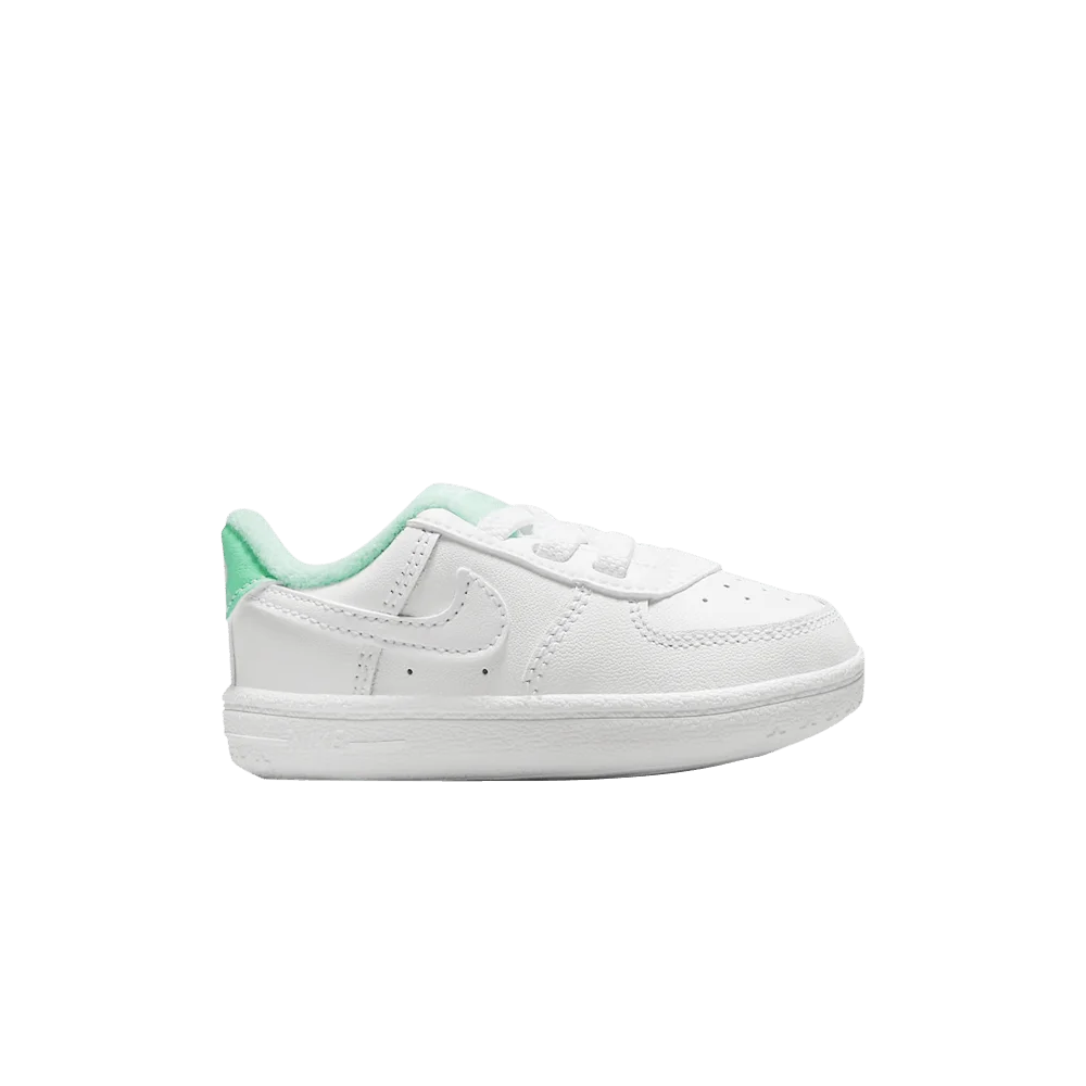 Krossovki-Nike-Force-1-CB-White-Light-Menta