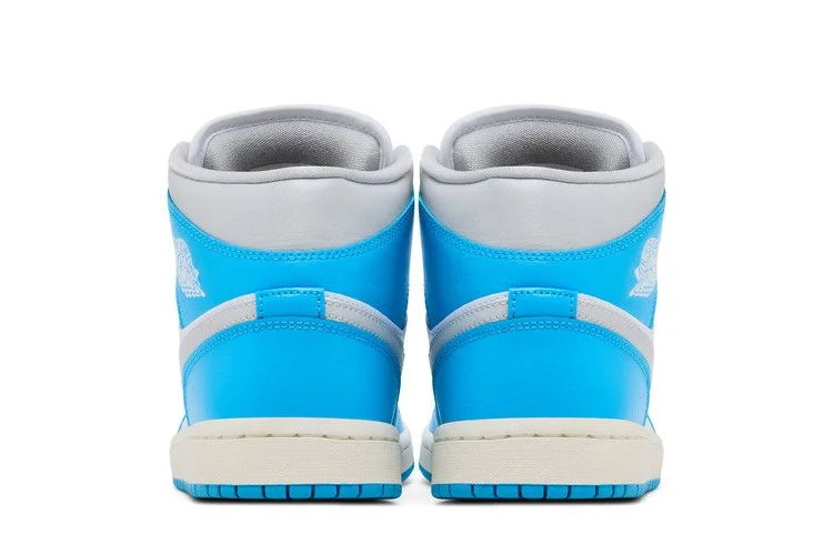 Кроссовки Wmns Air Jordan 1 Mid 'Dark Powder Blue'