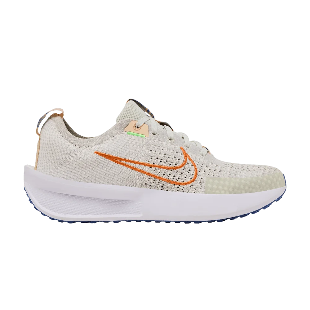 Кроссовки Nike Wmns Interact Run 'Light Bone Bright Mandarin'