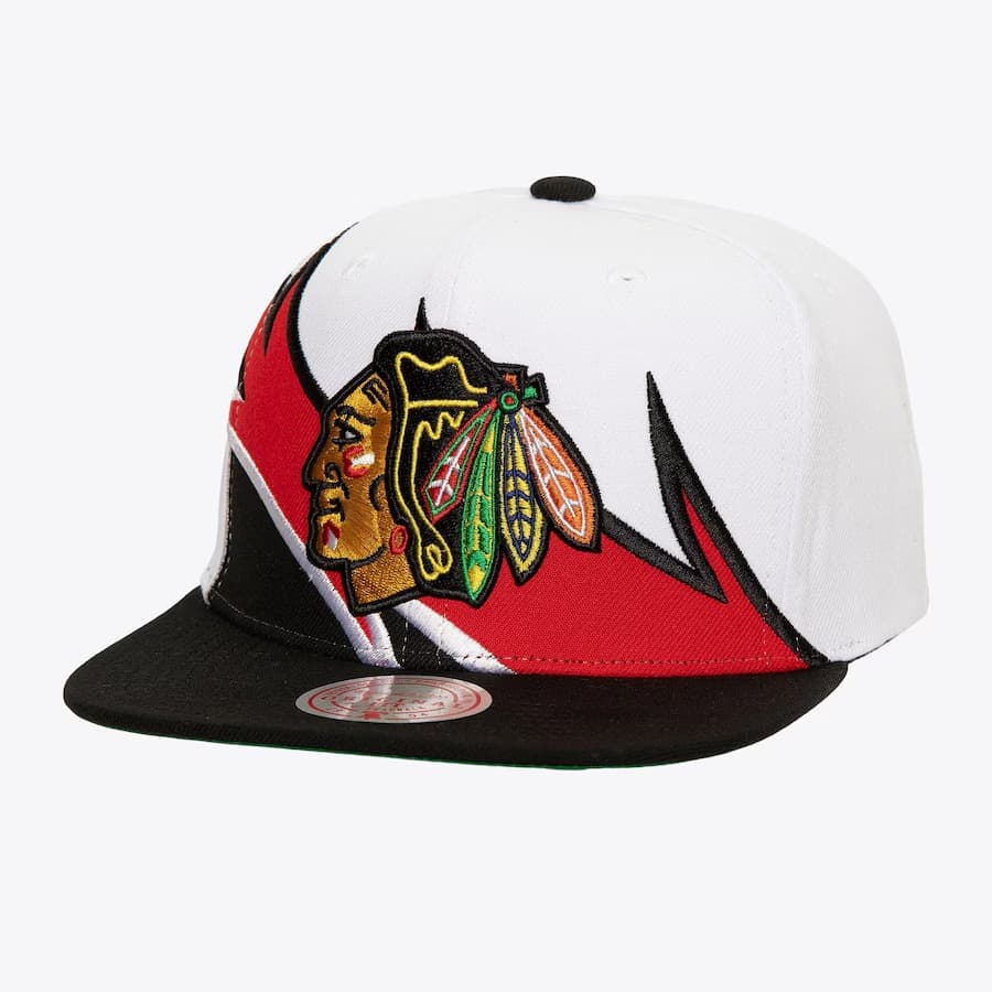 Бейсболка Mitchell & Ness White Chicago Blackhawks Waverunner Snapback Hat