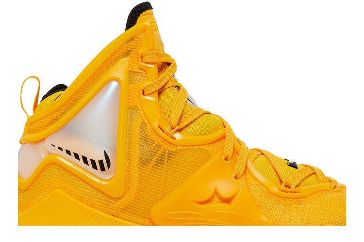 Кроссовки Nike LeBron 19 'Hard Hat'