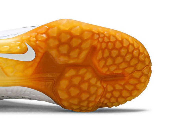 force-zoom-trout-6-turf-white-magma-orange-at3463-105_04