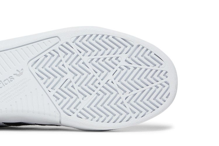 tyshawn-mid-white-black-h04931_04