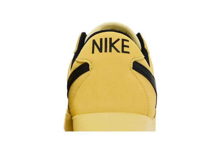 Krossovki-Nike-Astro-Grabber-Soft-Yellow-Black-6