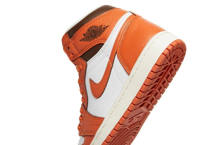 Krossovki-Wmns-Air-Jordan-1-High-OG-Starfish-9