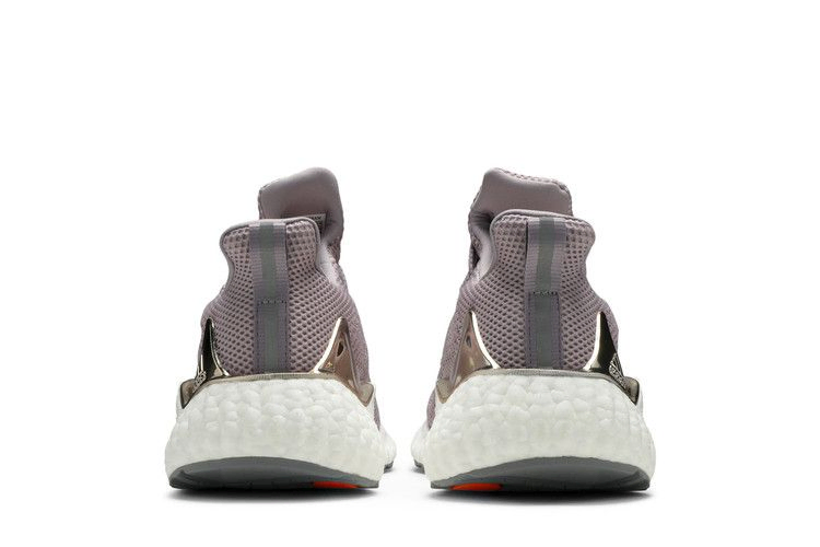 Кроссовки Adidas AlphaBoost 'Soft Vision'