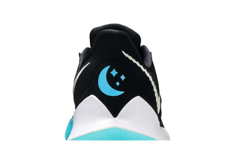Кроссовки Nike Kyrie Low 3 'Moon'