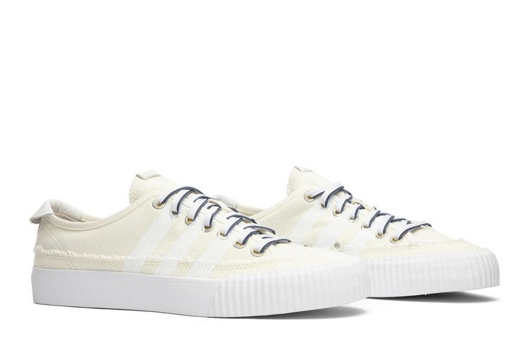 donald-glover-x-nizza-blank-canvas-eg1761_07