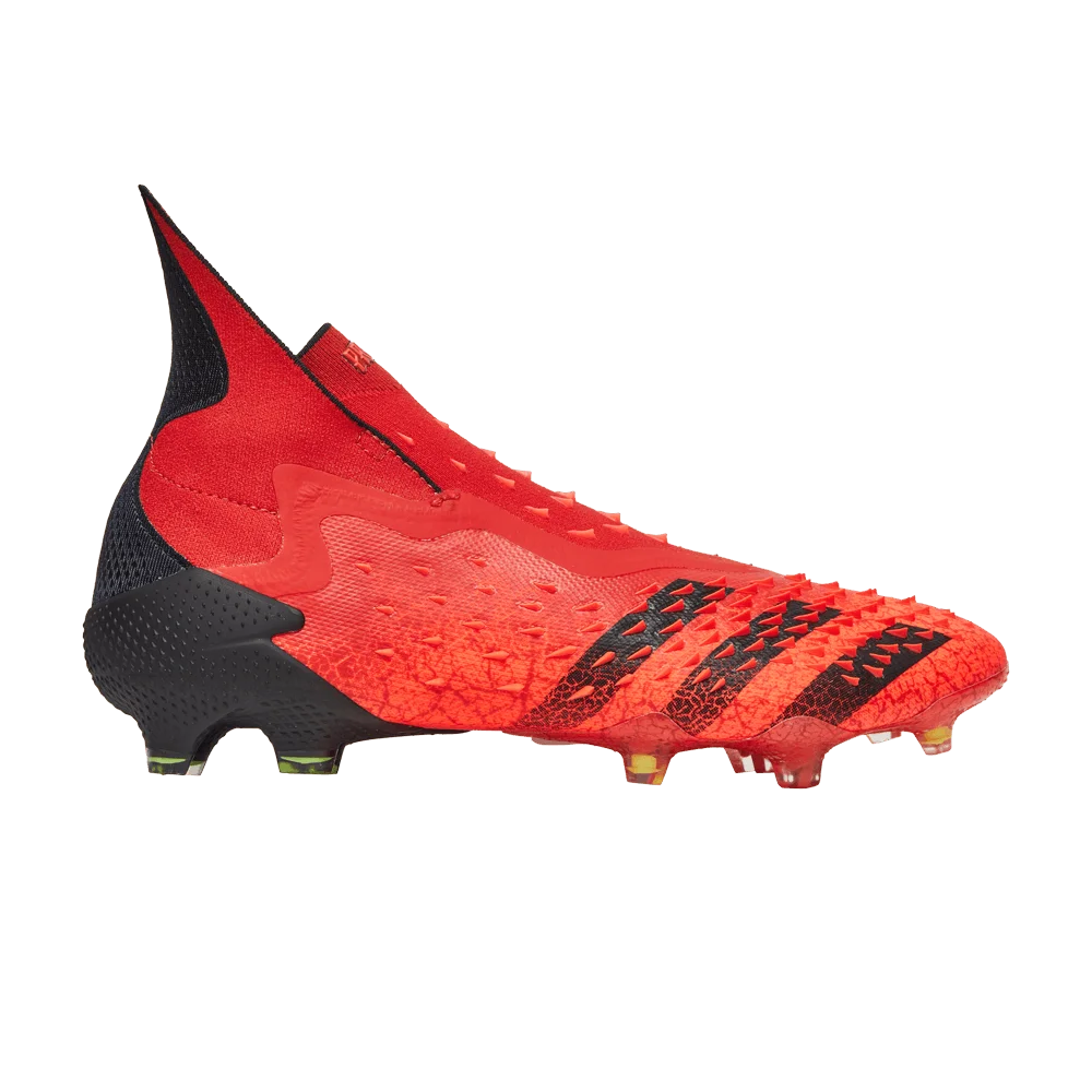 Krossovki-Adidas-Predator-Freak-FG-Demonskin-Solar-Red