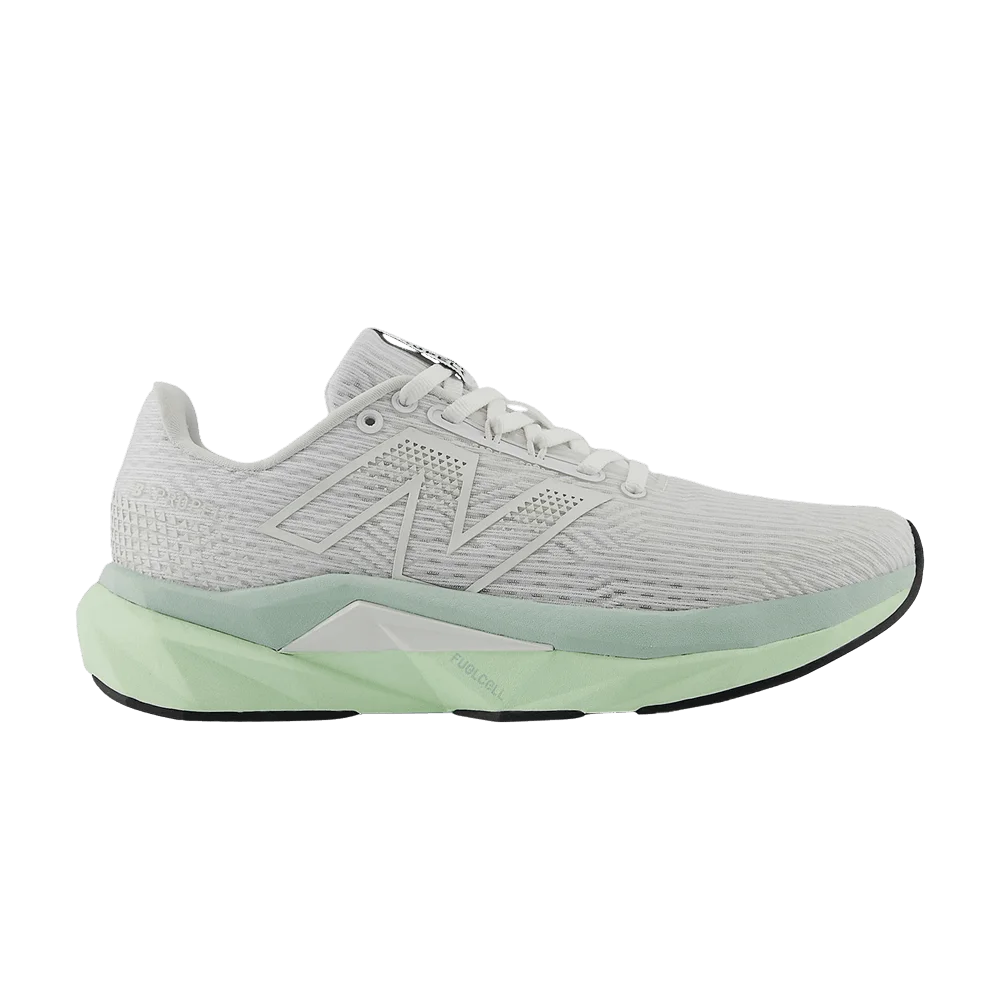 Krossovki-New-Balance-Wmns-FuelCell-Propel-v5-Melon-Water-Clay-Ash