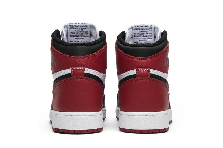 air-jordan-1-retro-bg-black-toe-2016-575441-125_05