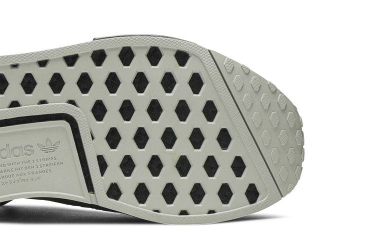 nmd_r1-legacy-green-black-fv3909_04