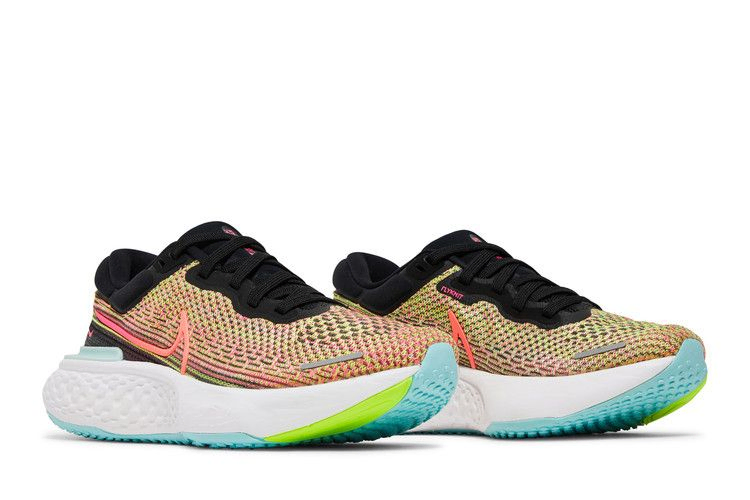 wmns-zoomx-invincible-run-flyknit-volt-bright-mango-dj5926-700_07