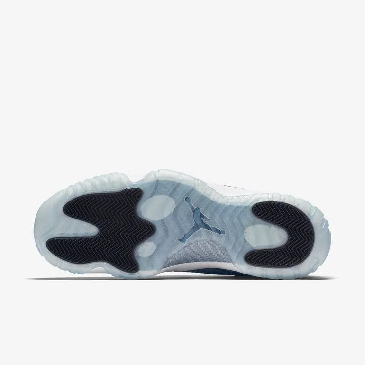 Krossovki-Air-Jordan-Future-Low-Grey-5