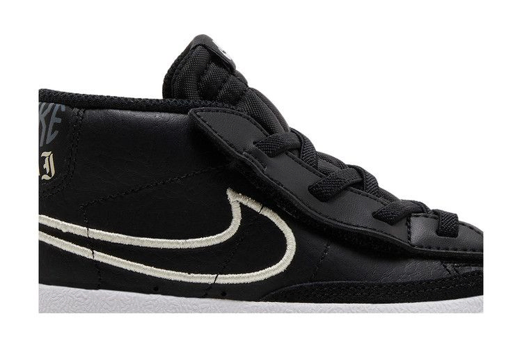 blazer-mid-77-se-td-black-light-smoke-grey-dj0268-001_01