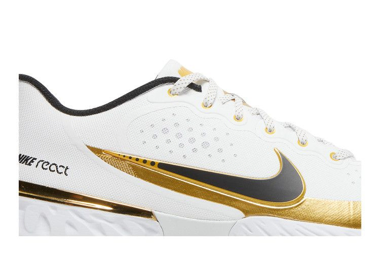 Кроссовки Nike Alpha Huarache Elite 3 Low 'White Metallic Gold'