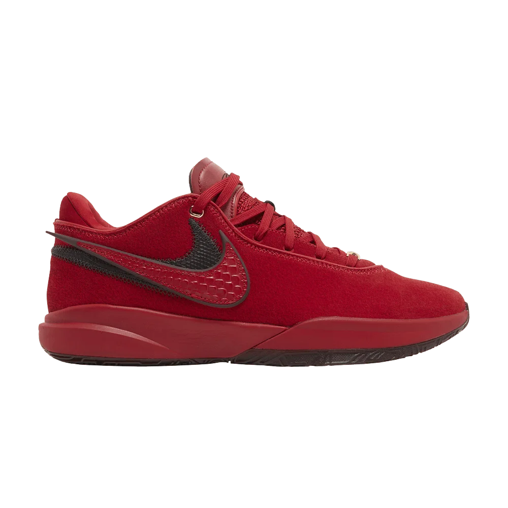 Krossovki-Liverpool-F.C.-x-Nike-LeBron-20