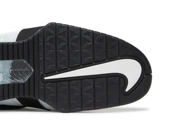 Krossovki-Nike-Romaleos-4-White-Black-Sample-4