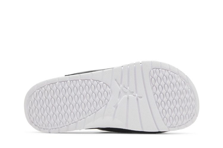 jordan-hydro-11-bred-white-aa1336-006_03