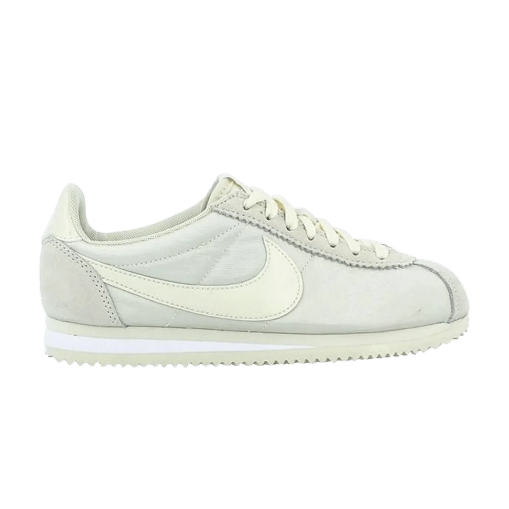 Krossovki-Nike-Wmns-Classic-Cortez-Nylon-Fossil