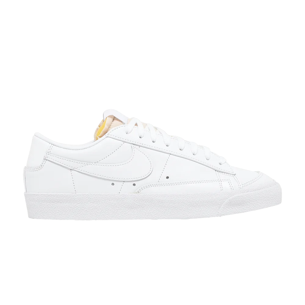 Krossovki-Nike-Wmns-Blazer-Low-77-Triple-White