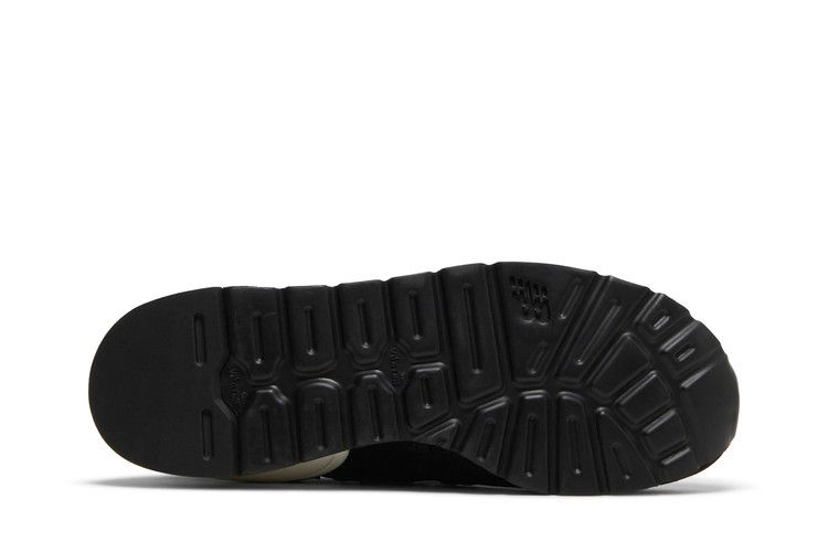 990v1-made-in-usa-black-white-m990bk1_03