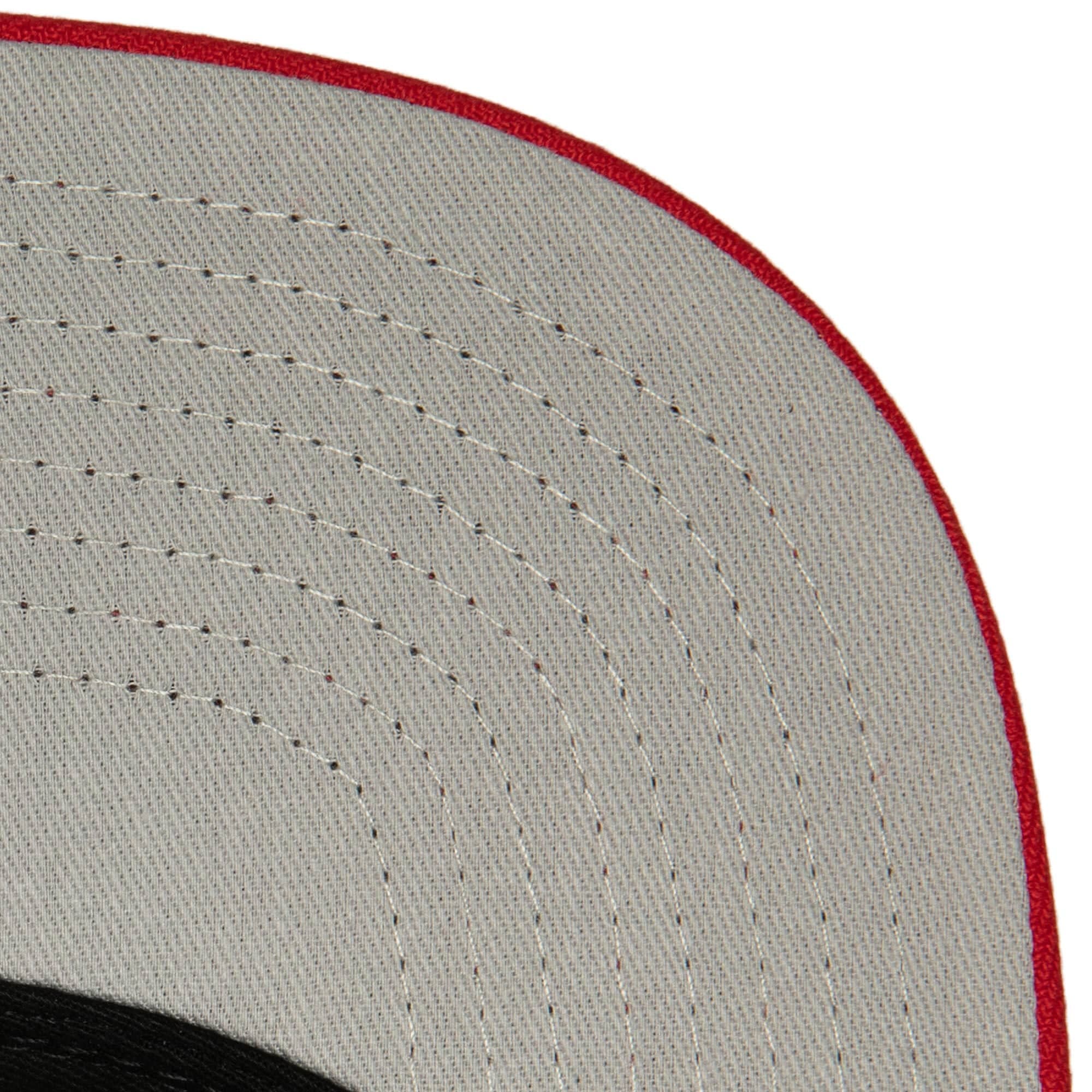 Бейсболка Mitchell & Ness Cross Check Snapback HWC Miami Heat Hat