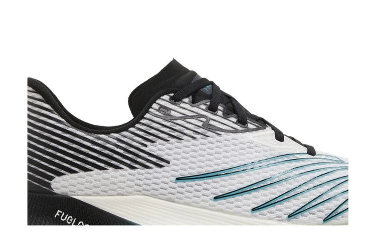 Krossovki-New-Balance-FuelCell-RC-Elite-White-Black-1
