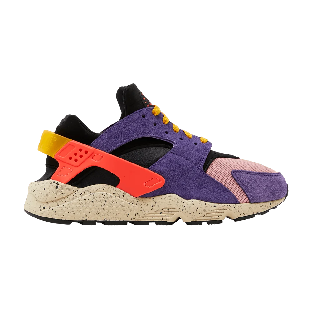 Krossovki-size-x-Nike-Air-Huarache-ACG