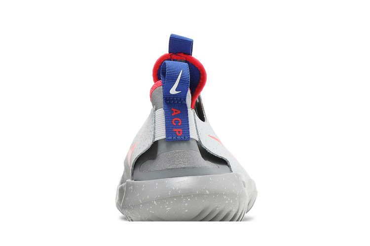 Кроссовки Nike Flex Runner SE GS 'Particle Grey Bright Crimson'