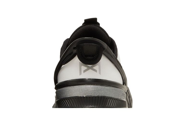 Кроссовки Nike Wmns Metcon 8 FlyEase Premium 'White Black Silver'