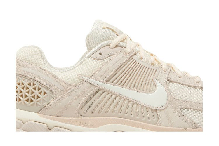 air-zoom-vomero-5-light-orewood-brown-hf1553-100_01