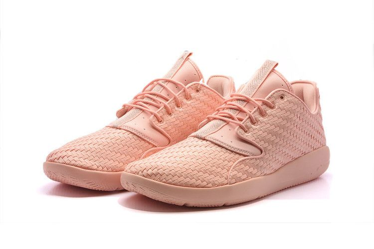 solefly-x-jordan-eclipse-sp-arctic-orange-893513-805_01