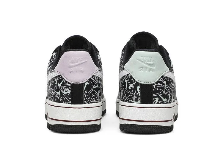 Кроссовки Nike Wmns Air Force 1 '07 Low SE 'Valentine's Day'