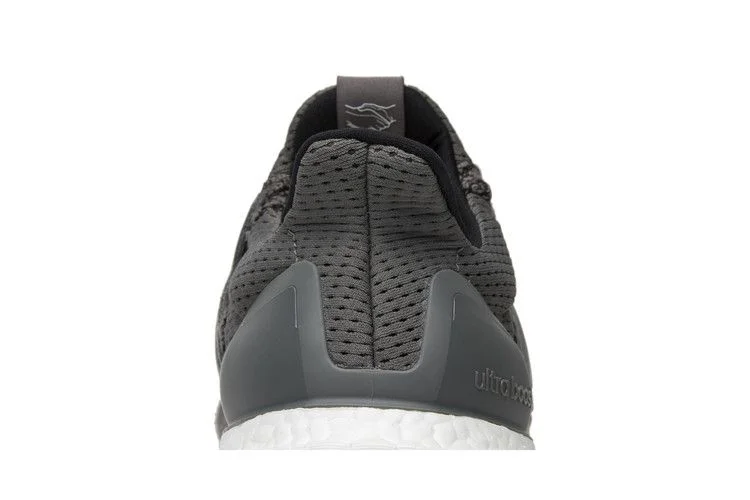 Krossovki-Highsnobiety-x-adidas-UltraBoost-1.0-HIGHSNOB-6