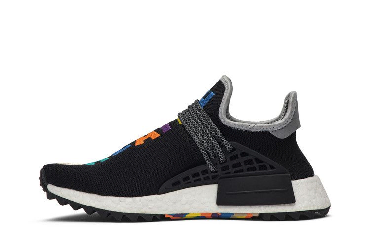 pharrell-x-nmd-human-race-trail-friends-and-family-cp9596_02