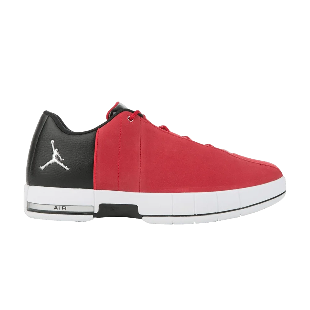 Krossovki-Air-Jordan-TE-2-Low-Gym-Red