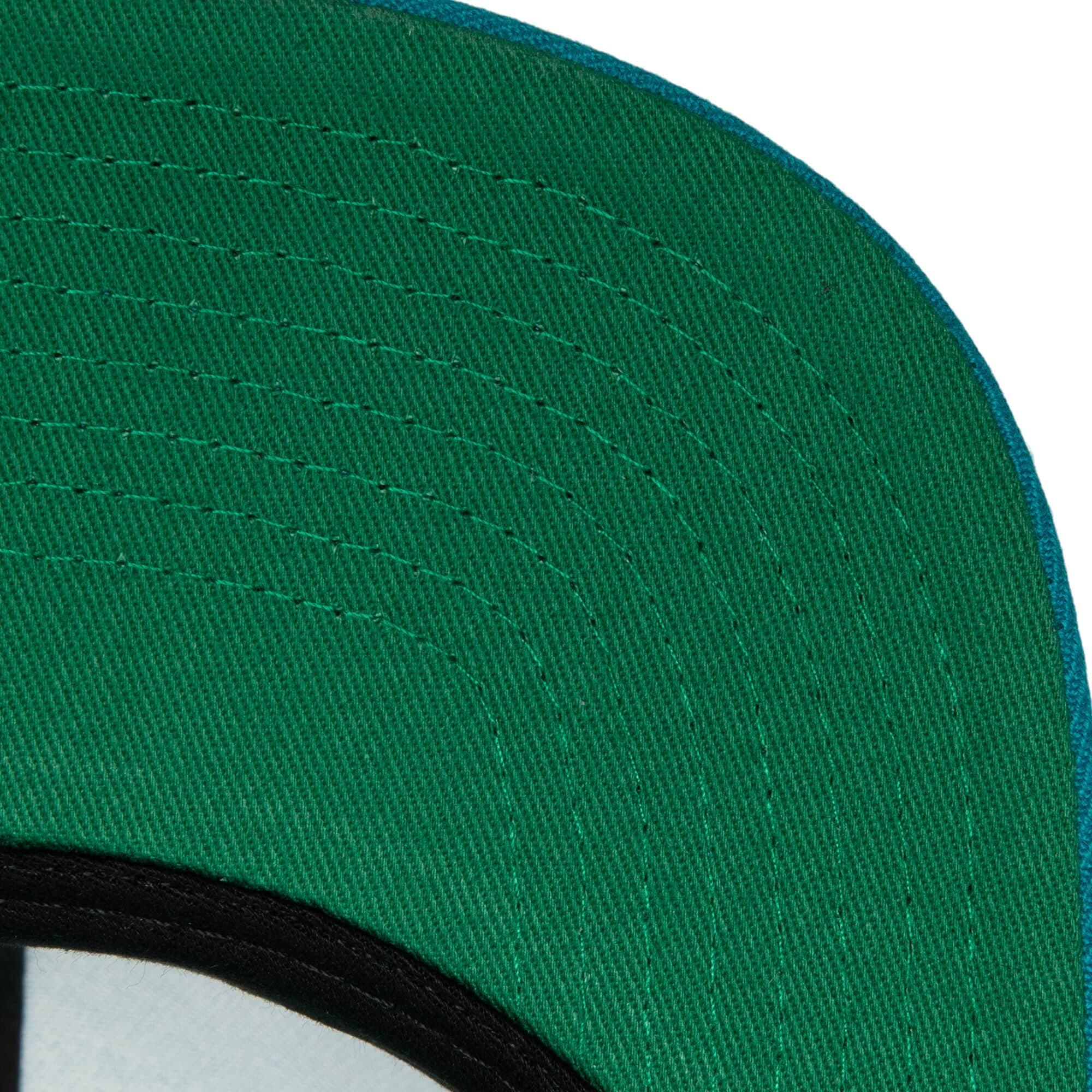 Mitchell-Ness-Team-Ground-2.0-Snapback-HWC-Detroit-Pistons-Hat-2