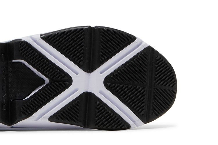 Кроссовки Nike Wmns GO FlyEase 'White Black'