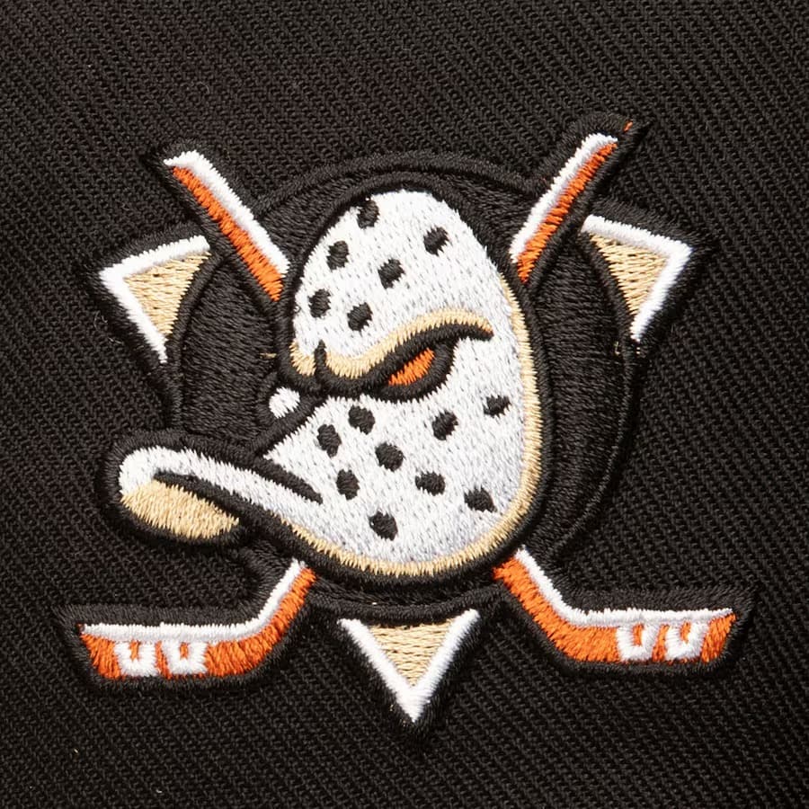 Бейсболка Mitchell & Ness Black Anaheim Ducks Double Up Snapback Hat