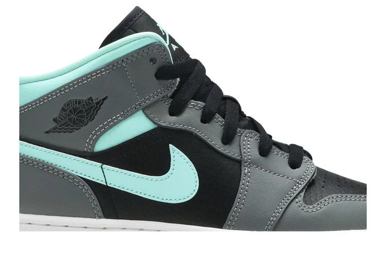 Krossovki-Air-Jordan-1-Mid-GS-Grey-Aqua-1