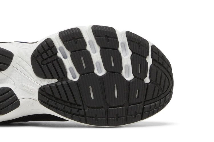 Кроссовки adidas Wmns Astir 'Black White'