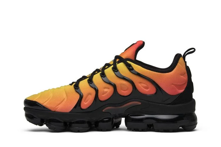 Кроссовки Nike Air VaporMax Plus 'Sunset'