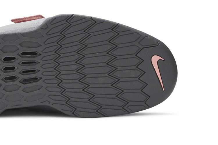 Кроссовки Nike Romaleos 3 XD 'Atmosphere Grey Pink Tint'