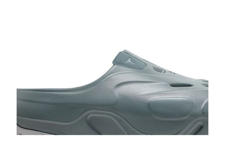 jordan-roam-slide-cool-grey-fq0227-003_01