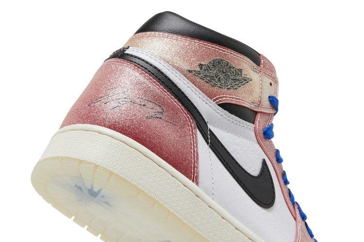 trophy-room-x-air-jordan-1-retro-high-og-sp-chicago-friends-family-da2728-100-ff_09
