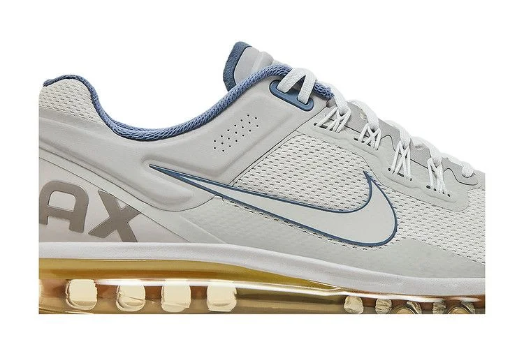Krossovki-Nike-Air-Max-2013-Metallic-Cool-Grey-1