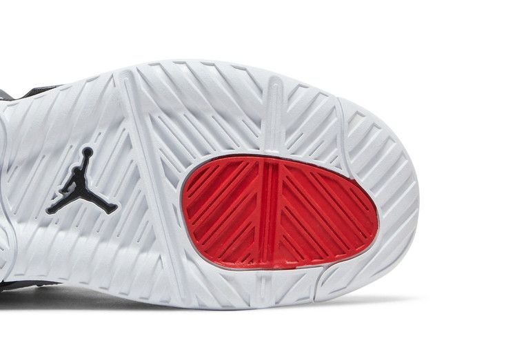 jordan-ma2-light-smoke-grey-university-red-cv8122-106_04